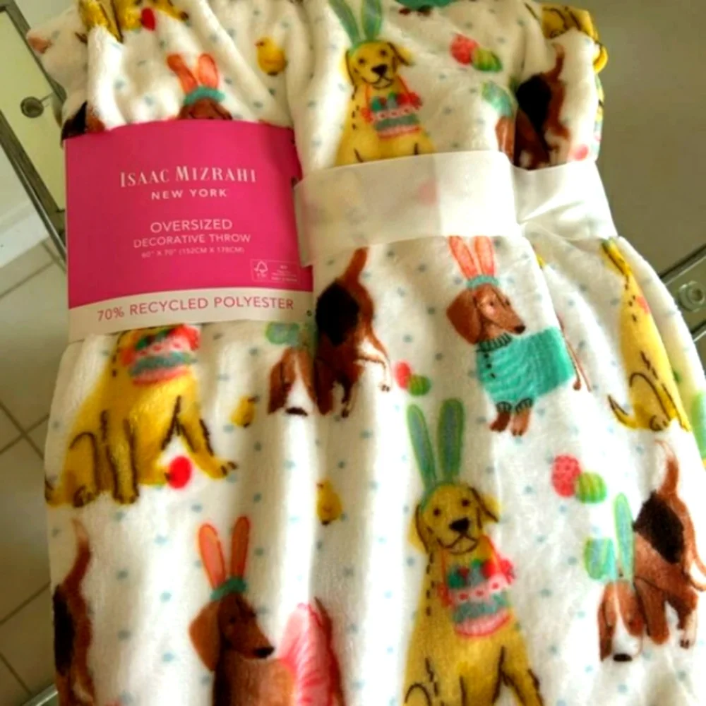NWT Isaac Mizrahi Easter Dogs Oversized Throw- 60x70 inches